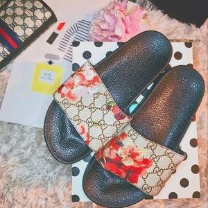 Gucci floral-print GG Supreme canvas Sandal Size 42